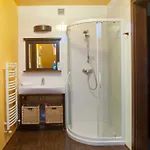 Hotel apartamentowy Stajnia Gostar
