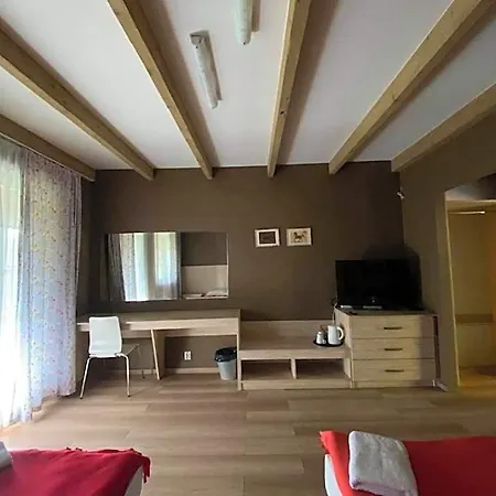 Stajnia Gostar Apart-hotel