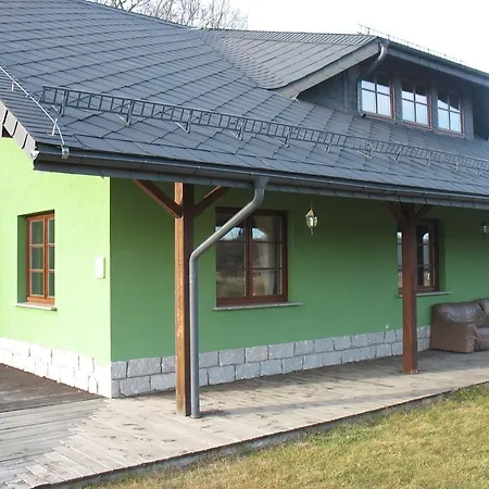 Stajnia Gostar 3*