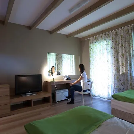 Apart-hotel Stajnia Gostar Jelenia Góra