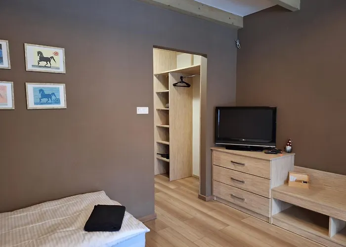 Stajnia Gostar Apart-hotel Jelenia Góra