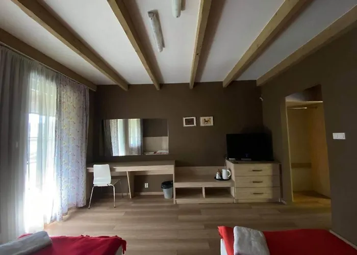 Apart-hotel Stajnia Gostar 3*