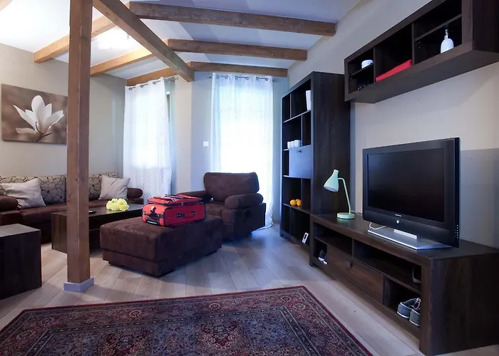 Apart-hotel Stajnia Gostar 3*